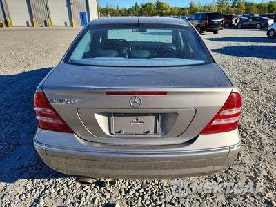 Zdjęcie 6 z 12 samochodu: 2006 MERCEDES-BENZ C 350 VIN:WDBRF56H56F779948 - miniatura