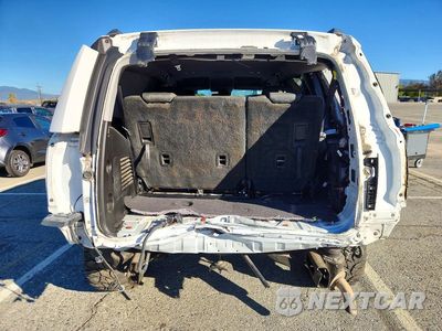Zdjęcie 6 z 13 samochodu: 2019 CHEVROLET TAHOE K1500 LT VIN:1GNSKBKC5KR142565 - miniatura