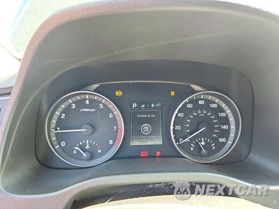 Zdjęcie 9 z 12 samochodu: 2018 HYUNDAI ELANTRA VALUE EDITION VIN:KMHD84LF3JU533371 - miniatura