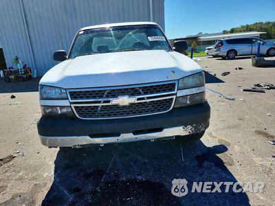 Piąte zdjęcie samochodu w środku: 2005 CHEVROLET SILVERADO C2500 HEAVY DUTY VIN:1GCHC29U25E306302 - miniatura