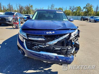 Piąte zdjęcie samochodu w środku: 2024 KIA SELTOS EX VIN:KNDERCAA0R7598485 - miniatura