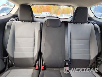 Zdjęcie 10 z 13 samochodu: 2017 FORD ESCAPE S VIN:1FMCU0F75HUC83193 - miniatura