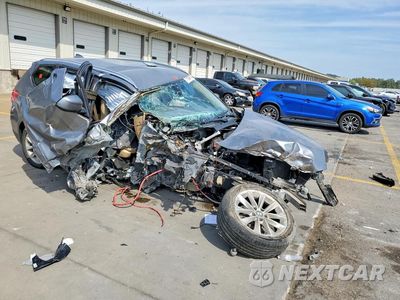 Czwarte zdjęcie samochodu z boku: 2017 BMW X3 SDRIVE28I VIN:5UXWZ7C32H0V91831 - miniatura