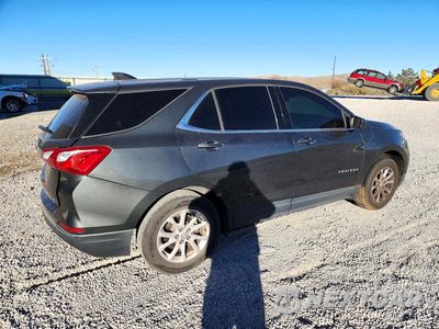 Trzecie zdjęcie samochodu z tyłu: 2019 CHEVROLET EQUINOX LT VIN:3GNAXKEV1KS576506 - miniatura