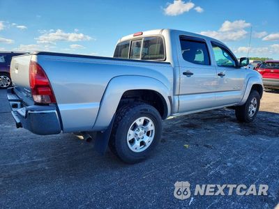 Trzecie zdjęcie samochodu z tyłu: 2008 TOYOTA TACOMA DOUBLE CAB PRERUNNER VIN:3TMJU62N18M070037 - miniatura