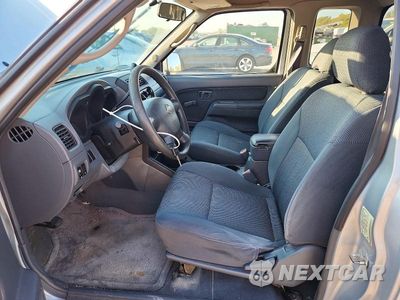 Zdjęcie 7 z 12 samochodu: 2003 NISSAN FRONTIER STANDARD VIN:1N6DD26T83C424593 - miniatura