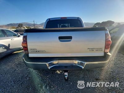 Zdjęcie 6 z 13 samochodu: 2006 TOYOTA TACOMA DOUBLE CAB PRERUNNER VIN:5TEJU62N66Z292931 - miniatura