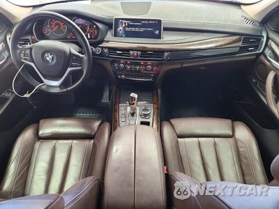 Zdjęcie 8 z 13 samochodu: 2015 BMW X5 XDRIVE35I VIN:5UXKR0C58F0K52754 - miniatura