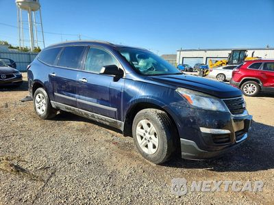 Czwarte zdjęcie samochodu z boku: 2015 CHEVROLET TRAVERSE LS VIN:1GNKRFED8FJ364108 - miniatura