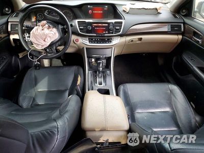 Zdjęcie 8 z 12 samochodu: 2017 HONDA ACCORD TOURING VIN:1HGCR3F99HA022774 - miniatura
