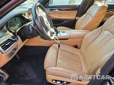 Zdjęcie 7 z 13 samochodu: 2019 BMW 740 I VIN:WBA7E2C59KB218493 - miniatura