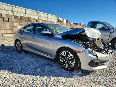Czwarte zdjęcie samochodu z boku: 2017 HONDA CIVIC EX VIN:19XFC1F38HE212897 - miniatura