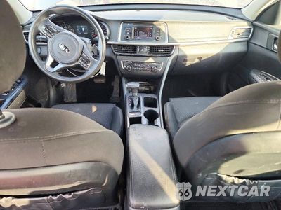 Zdjęcie 8 z 12 samochodu: 2017 KIA OPTIMA LX VIN:5XXGT4L31HG123948 - miniatura