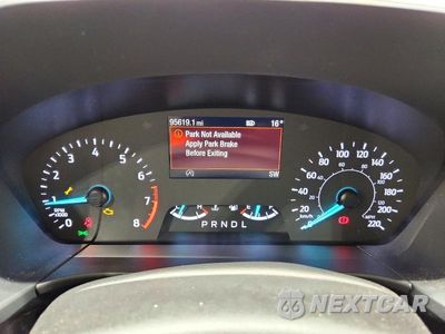 Zdjęcie 9 z 13 samochodu: 2022 FORD ESCAPE SE VIN:1FMCU9G67NUB17182 - miniatura