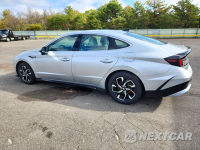 Drugie zdjęcie samochodu z przodu: 2025 HYUNDAI SONATA SEL VIN:KMHL64JA2SA436917 - miniatura
