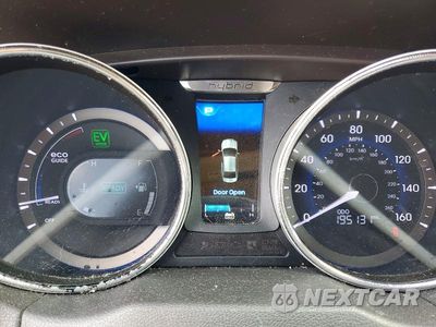 Zdjęcie 9 z 12 samochodu: 2015 HYUNDAI SONATA HYBRID BASE VIN:KMHEC4A41FA138456 - miniatura