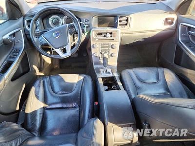 Zdjęcie 8 z 12 samochodu: 2012 VOLVO S60 T5 VIN:YV1622FS2C2106946 - miniatura