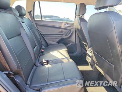 Zdjęcie 10 z 12 samochodu: 2018 VOLKSWAGEN TIGUAN SE VIN:3VV2B7AX7JM011147 - miniatura