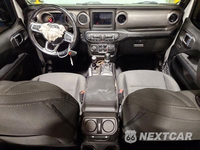 Zdjęcie 8 z 14 samochodu: 2021 JEEP WRANGLER UNLIMITED SAHARA VIN:1C4HJXEN7MW645986 - miniatura