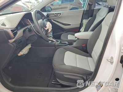 Zdjęcie 7 z 12 samochodu: 2020 HYUNDAI IONIQ BLUE VIN:KMHC65LC0LU201551 - miniatura