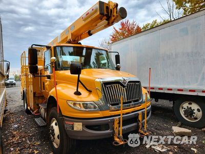 Czwarte zdjęcie samochodu z boku: 2012 INTERNATIONAL 4400 BUCKET TRUCK VIN:1HTMKAAN2CH621986 - miniatura