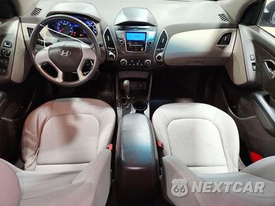 Zdjęcie 8 z 14 samochodu: 2010 HYUNDAI TUCSON GLS VIN:KM8JT3AC4AU112389 - miniatura