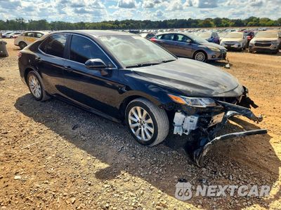 Czwarte zdjęcie samochodu z boku: 2020 TOYOTA CAMRY LE VIN:4T1C11AK9LU928270 - miniatura