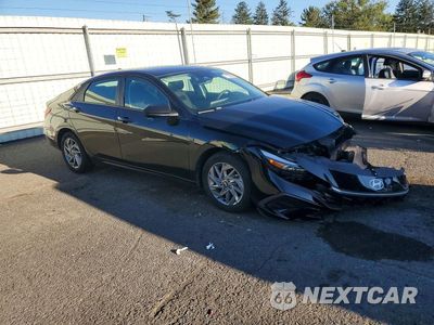 Czwarte zdjęcie samochodu z boku: 2025 HYUNDAI ELANTRA HYBRID BLUE VIN:KMHLM4DJ9SU123394 - miniatura