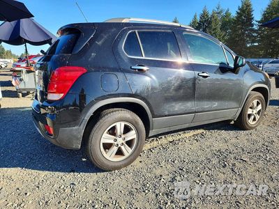 Trzecie zdjęcie samochodu z tyłu: 2019 CHEVROLET TRAX 1LT VIN:KL7CJPSB5KB900849 - miniatura