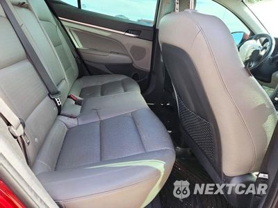 Zdjęcie 10 z 13 samochodu: 2019 HYUNDAI ELANTRA LIMITED VIN:KMHD84LF8KU795825 - miniatura