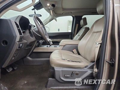 Zdjęcie 7 z 14 samochodu: 2019 FORD EXPEDITION XLT VIN:1FMJU1HT4KEA53296 - miniatura