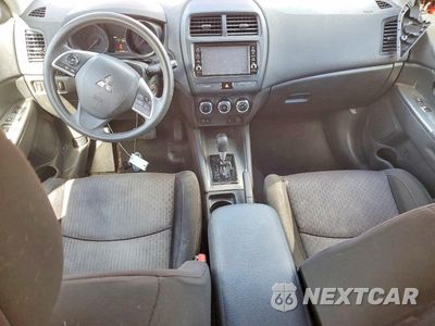 Zdjęcie 8 z 12 samochodu: 2018 MITSUBISHI OUTLANDER SPORT ES VIN:JA4AP3AU3JZ006062 - miniatura