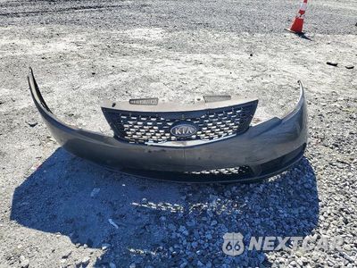 Zdjęcie 12 z 13 samochodu: 2013 KIA FORTE EX VIN:KNAFU4A2XD5726167 - miniatura