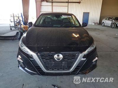 Piąte zdjęcie samochodu w środku: 2019 NISSAN ALTIMA SL VIN:1N4BL4EV1KC236028 - miniatura