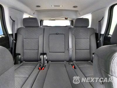 Zdjęcie 10 z 14 samochodu: 2019 CHEVROLET TAHOE C1500 LS VIN:1GNSCAKC0KR114969 - miniatura