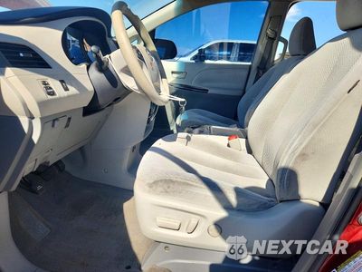 Zdjęcie 7 z 13 samochodu: 2011 TOYOTA SIENNA LE VIN:5TDKK3DC9BS021812 - miniatura
