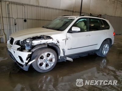 2012 BMW X5 XDRIVE35I 5UXZV4C53CL764854 - główne zdjęcie licytacji z USA - miniatura