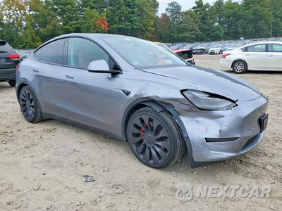 Czwarte zdjęcie samochodu z boku: 2024 TESLA MODEL Y VIN:7SAYGDEFXRA323005 - miniatura