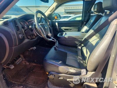 Zdjęcie 7 z 12 samochodu: 2013 CHEVROLET SILVERADO K1500 LT VIN:1GCRKSE79DZ216370 - miniatura