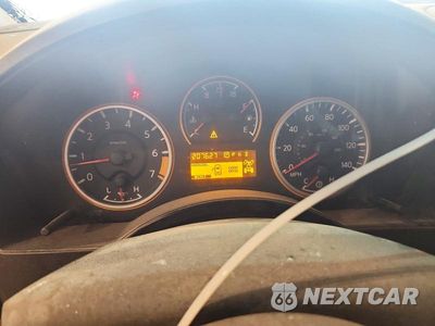 Zdjęcie 9 z 12 samochodu: 2011 NISSAN TITAN SV VIN:1N6BA0CC3BN316507 - miniatura