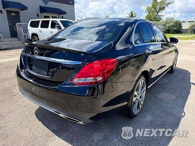 Trzecie zdjęcie samochodu z tyłu: 2016 MERCEDES-BENZ C 300 VIN:WDDWF4JB9GR126515 - miniatura
