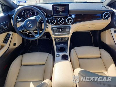 Zdjęcie 8 z 12 samochodu: 2018 MERCEDES-BENZ CLA 250 VIN:WDDSJ4EB9JN592273 - miniatura