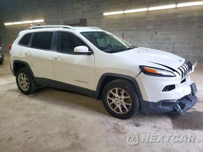 Czwarte zdjęcie samochodu z boku: 2017 JEEP CHEROKEE LATITUDE VIN:1C4PJMCB1HW605265 - miniatura