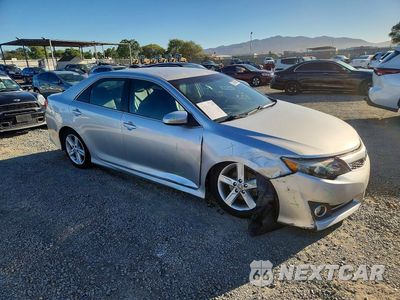 Czwarte zdjęcie samochodu z boku: 2013 TOYOTA CAMRY SE VIN:4T1BF1FK1DU645806 - miniatura