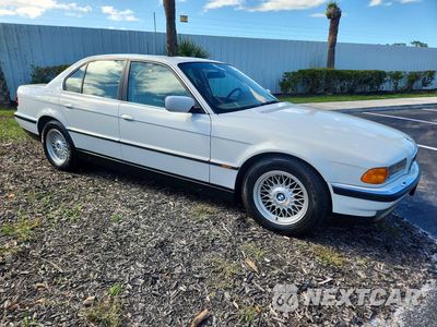 Czwarte zdjęcie samochodu z boku: 1998 BMW 740 I AUTOMATIC VIN:WBAGF832XWDL53384 - miniatura