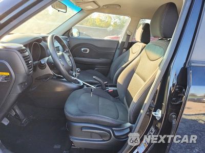 Zdjęcie 7 z 13 samochodu: 2016 KIA SOUL BASE VIN:KNDJN2A28G7377999 - miniatura
