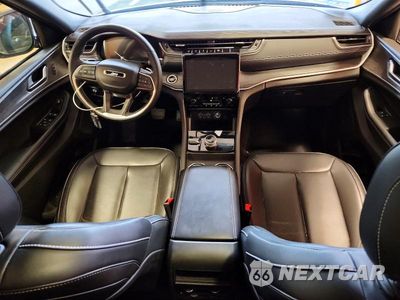 Zdjęcie 8 z 13 samochodu: 2025 JEEP GRAND CHEROKEE LIMITED VIN:1C4RJHBGXSC280413 - miniatura