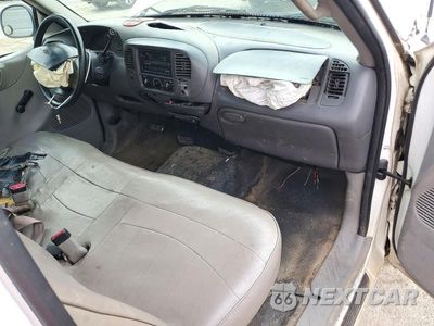 Zdjęcie 8 z 12 samochodu: 1999 FORD F150 VIN:1FTZF1727XNA39264 - miniatura
