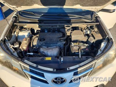 Zdjęcie 12 z 13 samochodu: 2015 TOYOTA RAV4 XLE VIN:JTMRFREVXFD098440 - miniatura