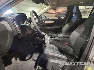 Zdjęcie 7 z 13 samochodu: 2025 VOLVO XC40 CORE VIN:YV4L12UJ4S2536124 - miniatura